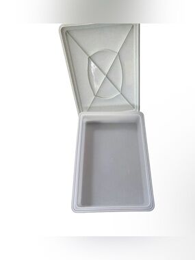 TUPPERWARE Food Storage Container Tray - Light Gray/White